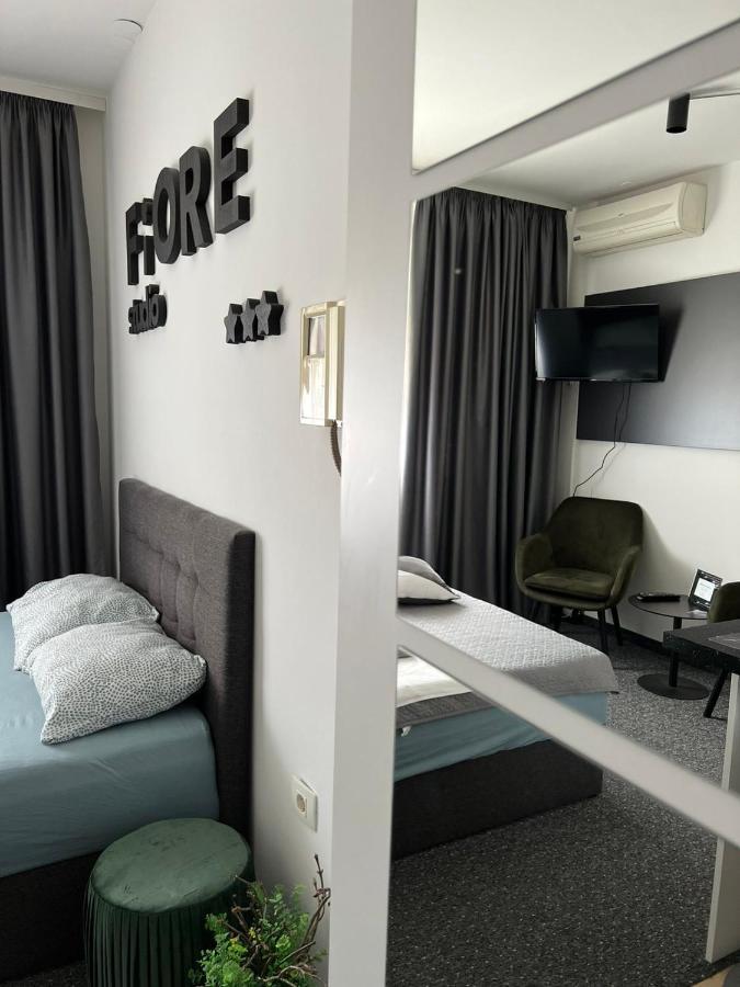 Fiore Self Check-In Osijek Luaran gambar